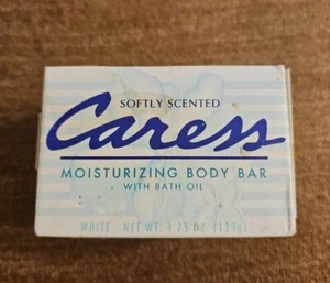 VTG 1995 Caress Moisturizing Body Bar With Bath Oil Original 2 Soap Bars - Picture 1 of 4