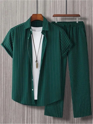 Conjunto de 2 piezas para hombre Conjunto de verano a rayas Camisa manga corta + Pantalones Conjunto informal diario Foto 1 de 4