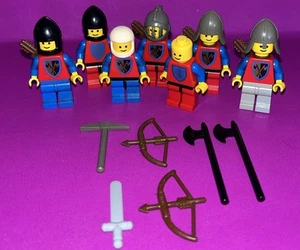LEGO Men Minifigures Lot Vintage Knights Guards Warriors Axes Swords Accessories - Bild 1 von 5
