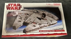 FineMolds #SW11 1:144 Scale - Millennium Falcon Kit - Pre-owned - Picture 1 of 7