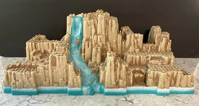 Mega Bloks Piratas Pirata Isla del Tesoro Montaña Cascada Placa Base 3681 Foto 1 de 4