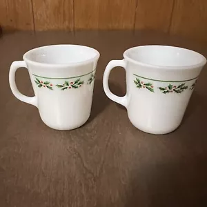 Vintage Corning Ware weiß Milchglas Stechpalme Tage Beere Weihnachten Tasse Becher Set 2 - Bild 1 von 9