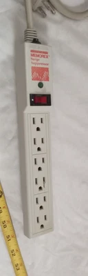 Memorex Surge Suppressor 6 Outlet 125 VAC Vintage - Used. - Image 1 of 4