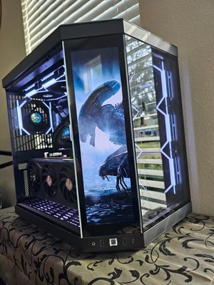 👑 Ryzen 9 9950X3D + RTX 5090 SOLID + Y70 Touch TL LCD Fans – High FPS Build - Image 1 of 4