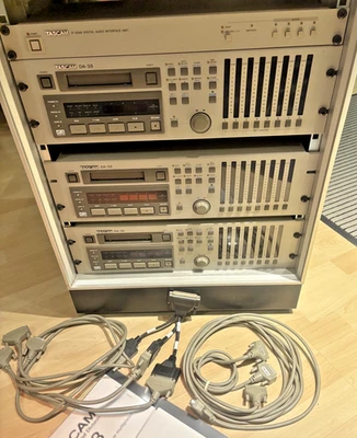 TASCAM  Digital Recorder DA-38 Professional mit Zubehör  -  3 Stück = 24 Kanal) - Bild 1 von 4