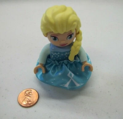 New! Lego Duplo Elsa Princess From Frozen Minifig with Removable Cloth Skirt - Image 1 of 3