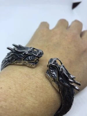 Pulseira de prata aço inoxidável gótica dourada dragão - Imagem 1 de 4