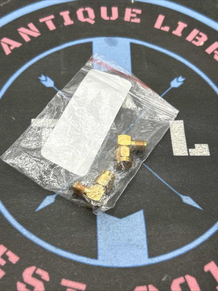 SMA Gold Plated 90 Degree Adapter, 2 Qty - Image 1 of 1