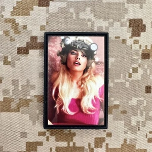 Paura del buio AOTD Margot Throbbie patch pvc stampato - Foto 1 di 1