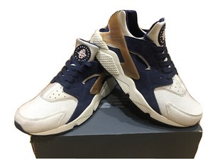 mens huarache trainers