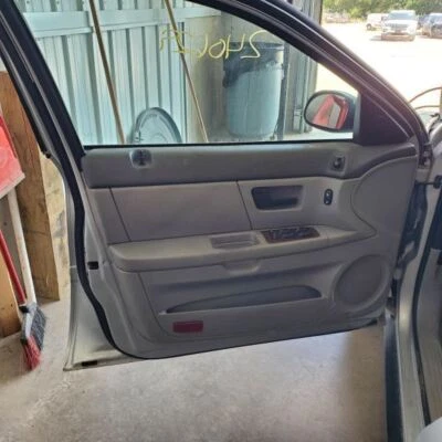 TAURUS    2007 Front Door Trim Panel 1018444 Foto 1 de 4