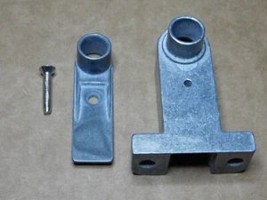 Wells WS-53895 OEM Bracket, Center Pivot - Picture 1 of 4