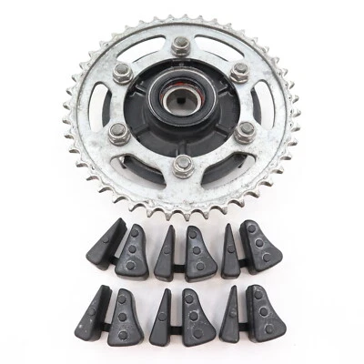 02 03 2002 2003 Yamaha Yzf R1 rueda trasera piñón buje empuje transmisión trasera engranaje B91 Foto 1 de 4