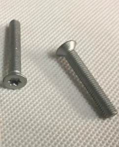 Vis De Butée De Porte Land Rover Defender 90 110 130 X 2 BYP500200 - Picture 1 of 1