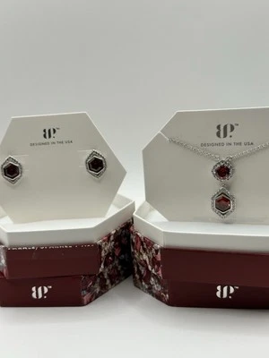 Conjunto de collar y pendientes Bomb Party de enero de 2024 rodio pl RBP6812 y RBP6818 Foto 1 de 4