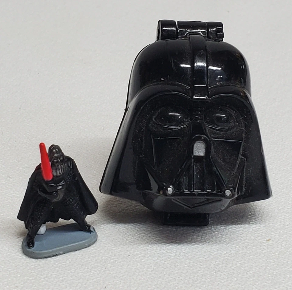 Vintage 1996 Galoob Micro Machines STAR WARS  Mini Head w DARTH VADER Figure - Image 1 of 4