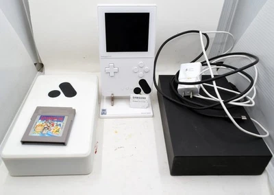 Analogue Pocket Handheld device - WHITE + Accessories, Games etc.! - Image 1 of 4