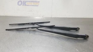 93 1993 TOYOTA 4RUNNER OEM WINDSHIELD WIPER ARM SET LEFT AND RIGHT - Picture 1 of 12