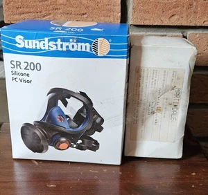 Sundstrom Sr200 PC Visor Mask + 50 New Filters .. Mask Never Been Used - Picture 1 of 8