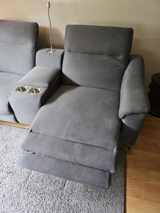 Graues Heimkino Sofa mit Elektronischen Ausfahrbaren Sitzen ,ca.2.80m Breit - Bild 1 von 2
