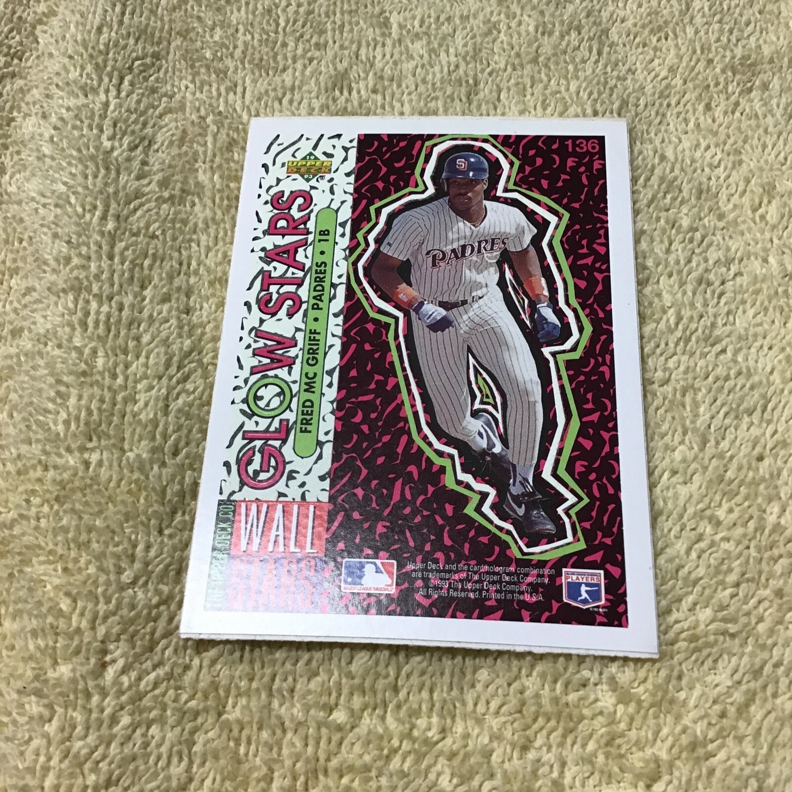 1993 Upper Deck Fun Pack Baseball #136 Fred McGriff STICKER Glow Star