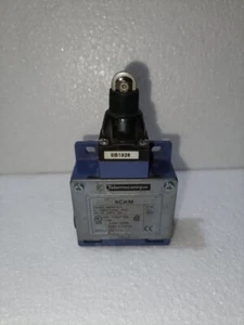 TELEMECANIQUE XCKM - Picture 1 of 6