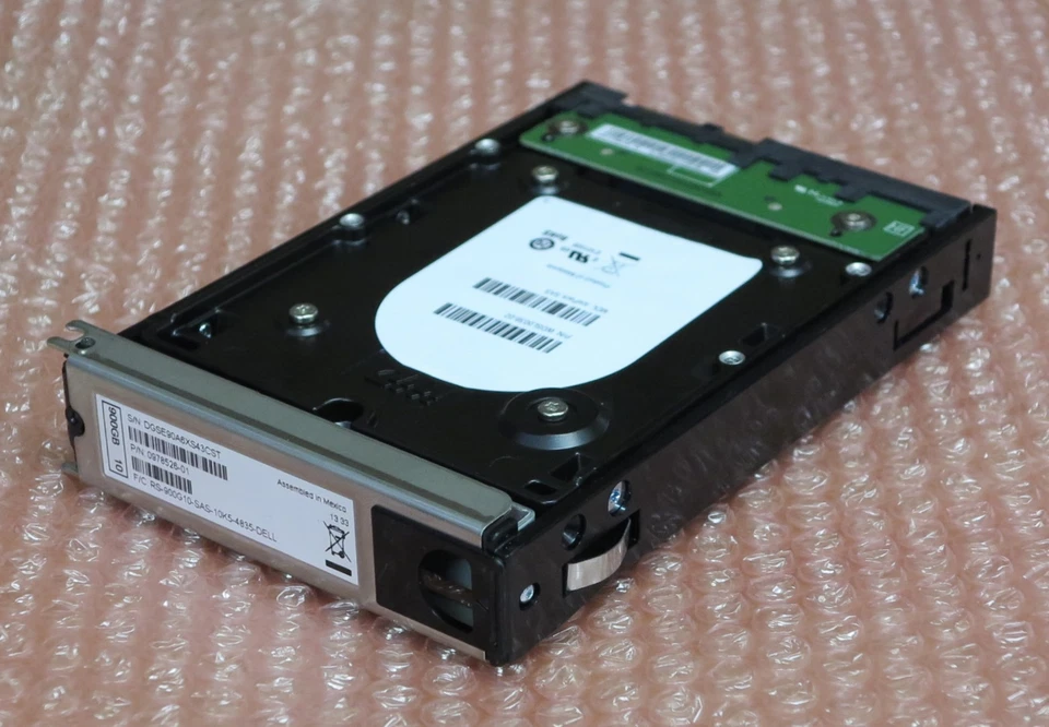 Dell EqualLogic 900Gb 10k SAS 2.5"/3.5" 0978526-01 RA-900G10-SAS-10K5-4835 W4K81 - Image 1 of 1