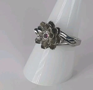 Stunning 925 Sterling Silver Pink Stone Flower Ring Size R Gift Present Idea - Picture 1 of 10