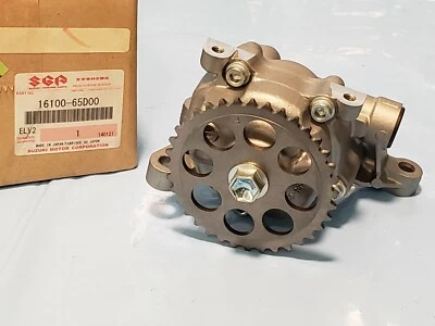 GENUINE SUZUKI Engine Oil Pump 16100-65D00  Aerio, Esteem, Sidekick, Vitara MORE - Image 1 of 4
