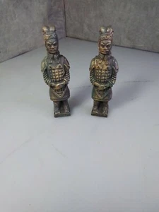 Two Vintage Gray Terra-Cotta Warriors Soldiers Figurines - Free Shipping! - Picture 1 of 7