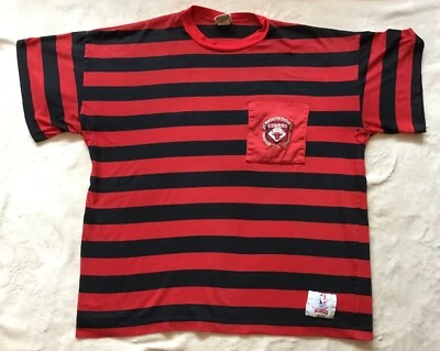 Camiseta De Colección Nuez moscada NBA Chicago Bulls Roja Negra Rayas Adulto OSFA Grunge Foto 1 de 4