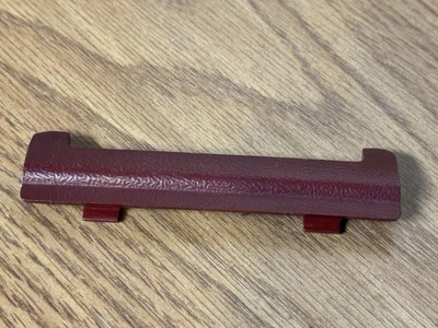 1 1990-1993 87-93 Ford Mustang Red Seat Belt Interior Quarter Trim Guide Bezel Foto 1 de 3