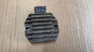 Regulador de voltaje rectificador para Yamaha Kodiak 400 YFM400A 2000-2004 OEM - Imagen 1 de 2