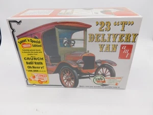 '23 "T" AMT Delivery Van NEW SEALED 1:25 Scale AMT860/12 - Picture 1 of 1