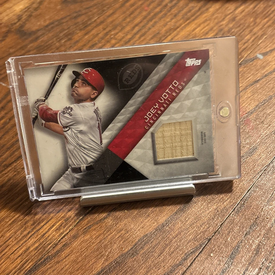 2018 Topps Major League Baseball Material Wood Bat Series 1 Joey Votto #MLM-JV - Image 1 of 4