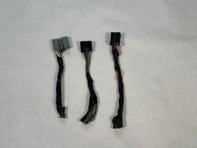 2010-2015 Cadillac SRX Tailgate Liftgate Gate Door Control Module WIRING PLUGS - Image 1 of 4