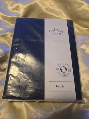 New The Company Store Navy Cotton Percale Solid Queen Flat Sheet - Image 1 of 4