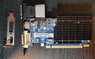 SAPPHIRE Radeon HD 5450 1GB DDR3 PCI-E Graphics Card - Image 1 of 4