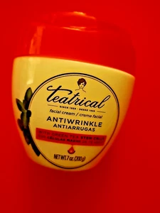 CREMA FACIAL TEATRAL ANTIARRUGAS CON CÉLULAS TALLO DE TÉ VERDE - Imagen 1 de 2