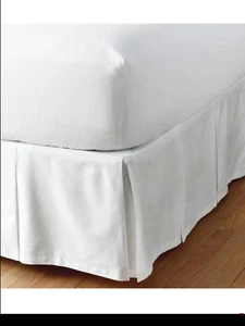 NIP The Company Store Simple Tuck 14” Box Pleat White Twin Bed Skirt~Retail$79 - Picture 1 of 4