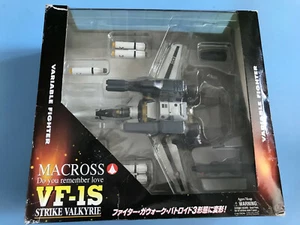 Macross Yamato 1/60 VF-1S With Strike Pack Roy Fokker Version Robotech popy rare - Picture 1 of 3