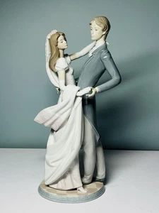 Estatuilla de porcelana LLADRO #1528 TE AMO VERDADERAMENTE boda novia novio baile 1985 - Imagen 1 de 14