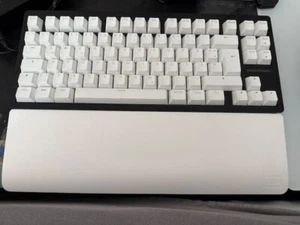 Wooting 80HE Gaming Tastatur PCR Schwarz, Weisse Tasten (ISO-DE Layout) - Bild 1 von 1