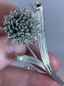 Flower on Stem Daisy MONET RARE Vintage Silver Brooch Pin M-3938 - Picture 1 of 4