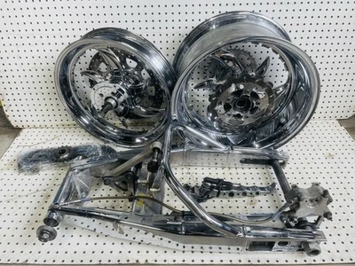 2006 雅马哈 YZF R1 240 摇臂及前后轮辋套件 #71625 — 第 1/4 张图片