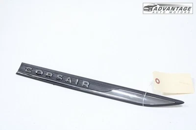 Lincoln Corsair 2020-2022 placa de identificación de puerta delantera izquierda del lado del conductor moldeada OEM Foto 1 de 4