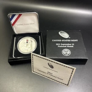 2011 W September 11th Silver National Medal US Mint Proof Medal Box and COA - Picture 1 of 5