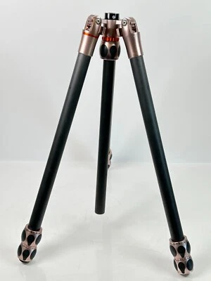 3 Legged Thing Carbon Fiber 3-Section Tripod CF - Image 1 of 4