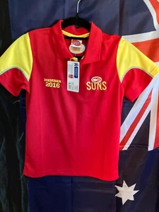 AFL: BNWT FOOTBALL GOLD COAST SUNS POLO SHIRT YOUTH SIZE 10 MEMBERS 2016 - Imagen 1 de 5