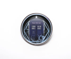 Dr Who Tardis 25mm Pin Badge - Picture 1 of 2